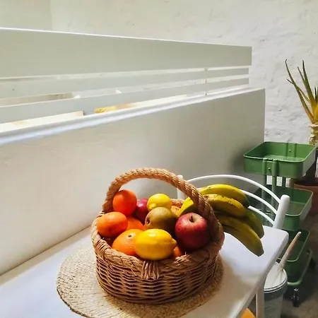 Casa Kira Sur, Macher Tías